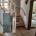 Goscinne Zych - *