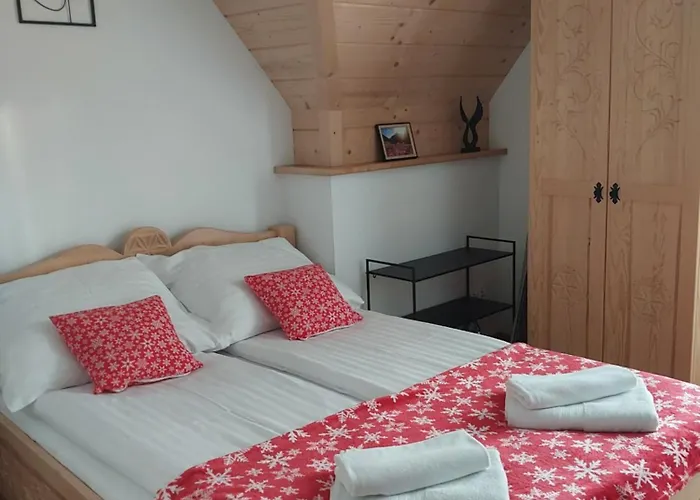 Gościnne Zych - Dom wakacyjny *